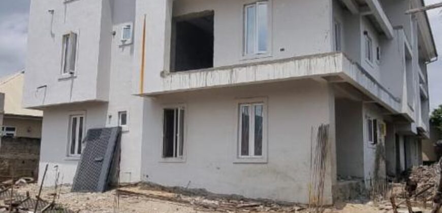 Sharp Newly Built 3 Bedrooms