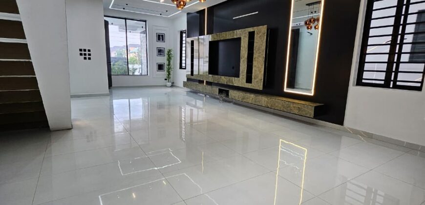 A Five-Bedroom, Fully Detached Duplex