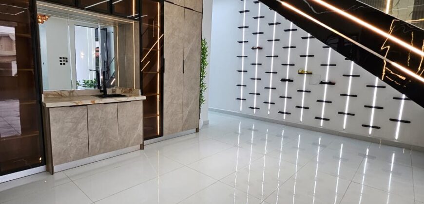 A Five-Bedroom, Fully Detached Duplex