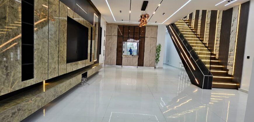 A Five-Bedroom, Fully Detached Duplex