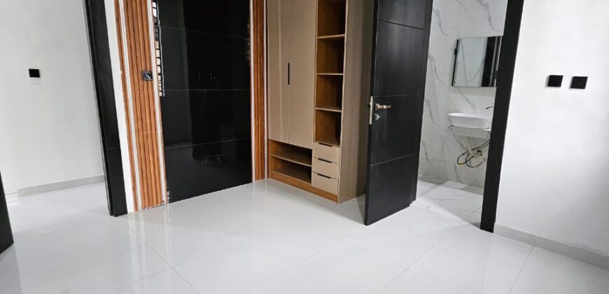 A Five-Bedroom, Fully Detached Duplex