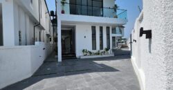 5 BEDROOM FULLY DETACHED DUPLEX NEAR CHEVRON.