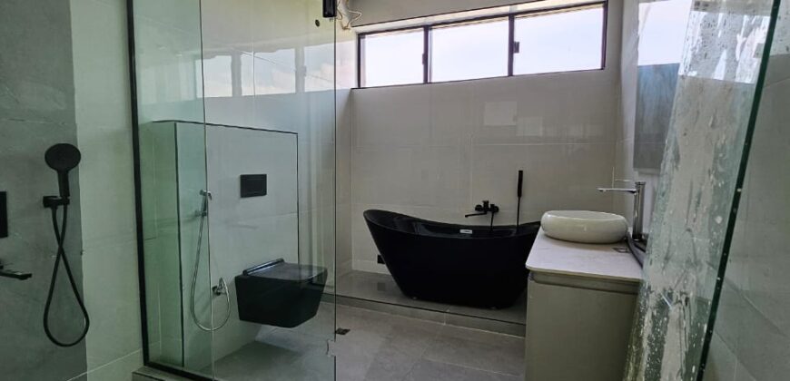 5 BEDROOM FULLY DETACHED DUPLEX NEAR CHEVRON.