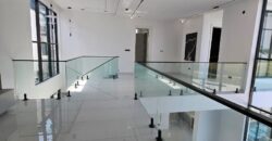 5 BEDROOM FULLY DETACHED DUPLEX NEAR CHEVRON.