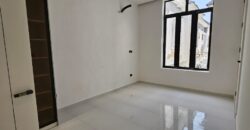 5 BEDROOM FULLY DETACHED DUPLEX NEAR CHEVRON.