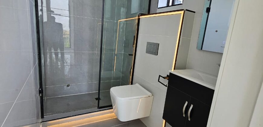 5 BEDROOM FULLY DETACHED DUPLEX NEAR CHEVRON.