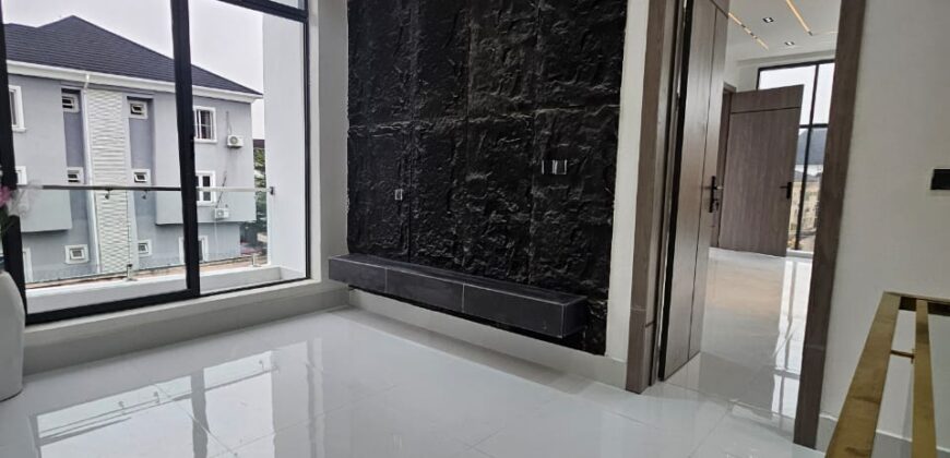 Five-Bedroom Fully Detached Duplex